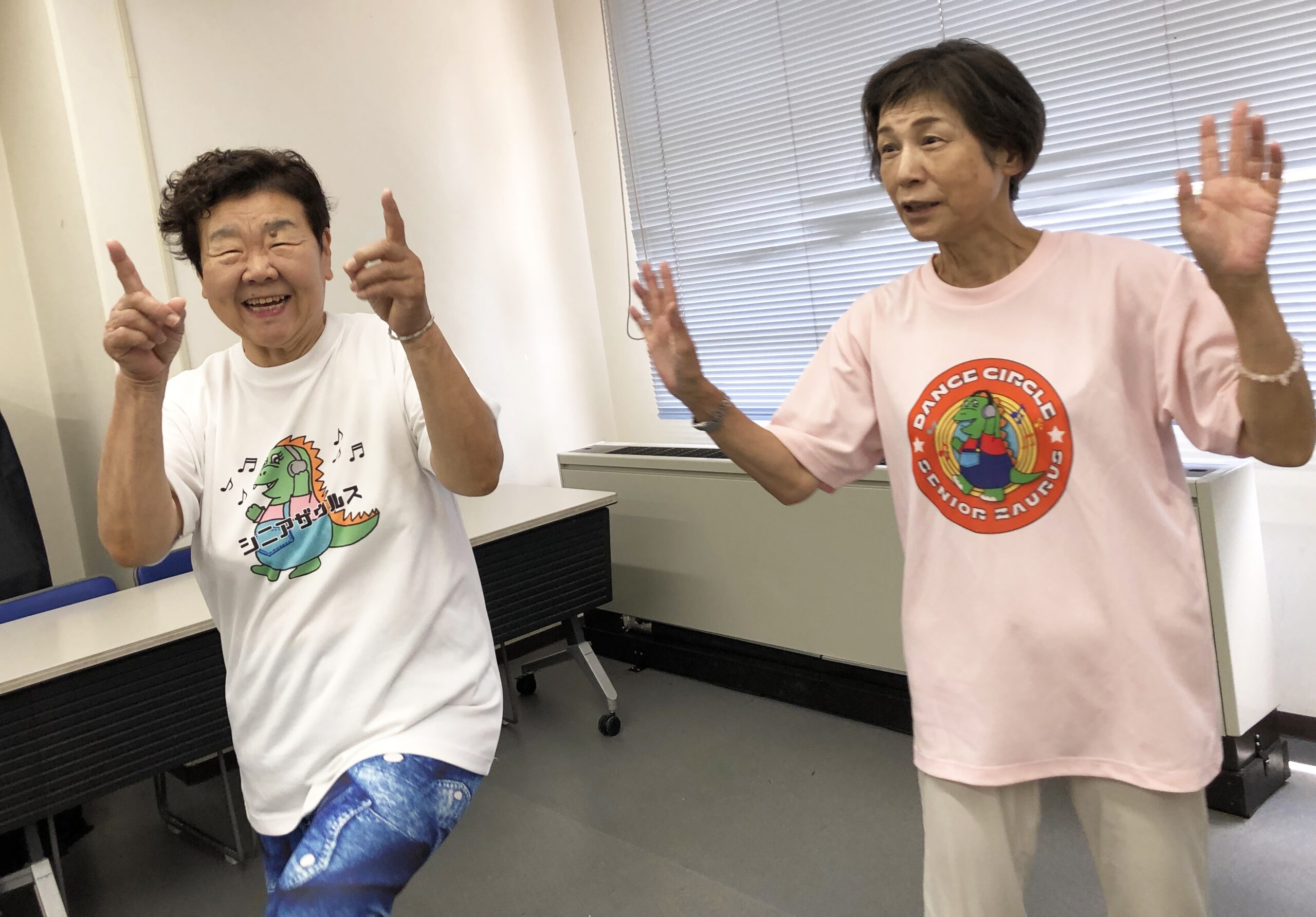 シニアザウルスのレッスン風景